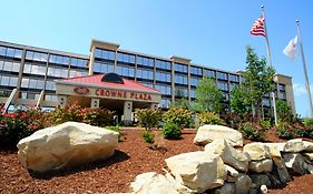 Crowne Plaza Cleveland Airport